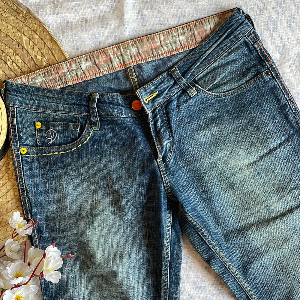 LEVIS DIVA jeans - with embroidery - Picture 1 of 8